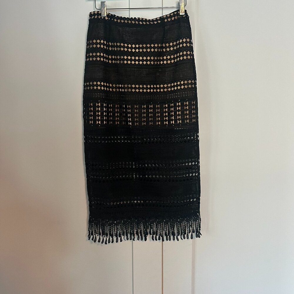 Roe + May Eyelet Black midi skirt, fringe detailing, Small
